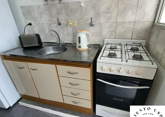 Departamento Con Patio Y Cochera